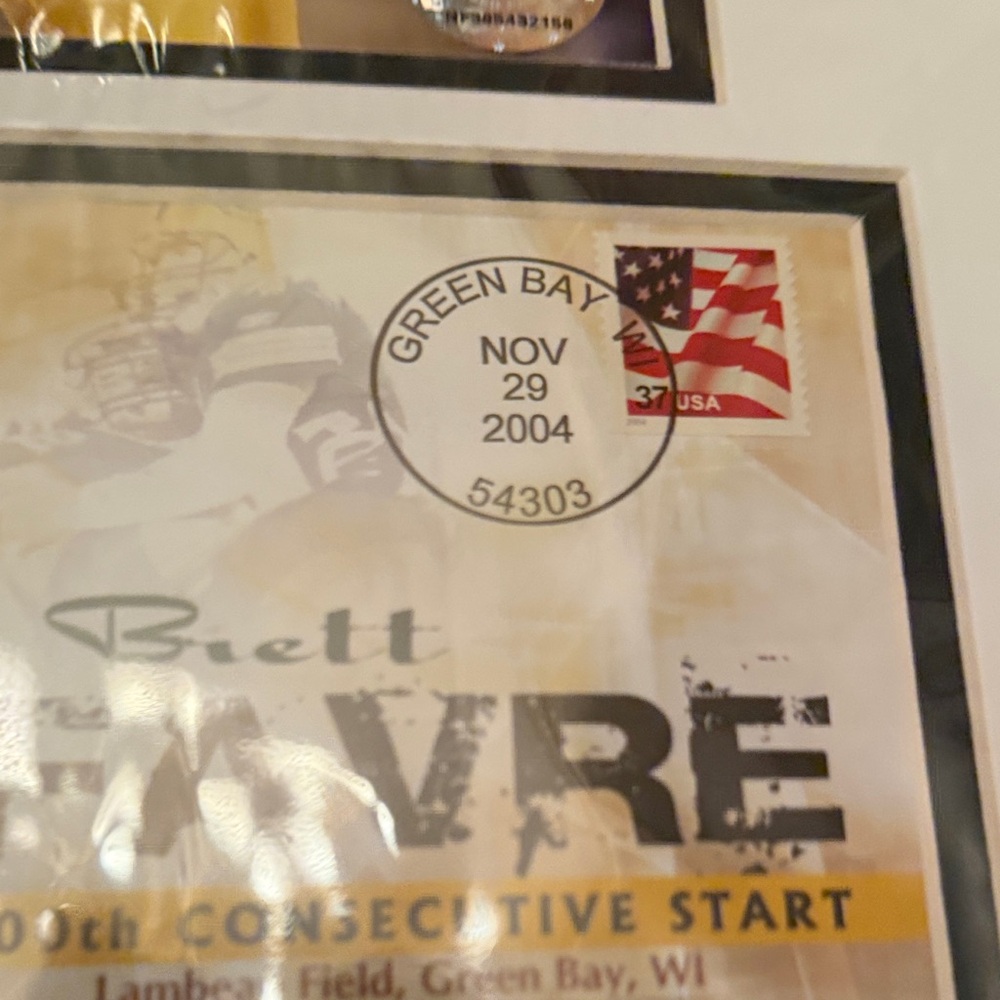 Brett Favre Green Bay Packers Framed Photo with Green Bay Stamp Nov 29 2004 - Picture 6 of 8